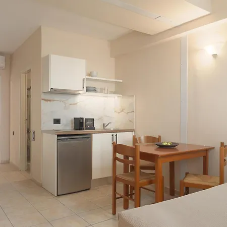 Asterias Village Lägenhetshotell 4*