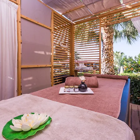 Apartahotel Asterias Village