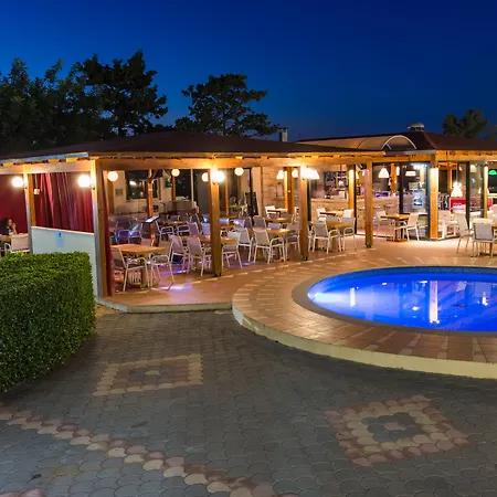 Apartahotel Asterias Village Hersonissos (Crete)