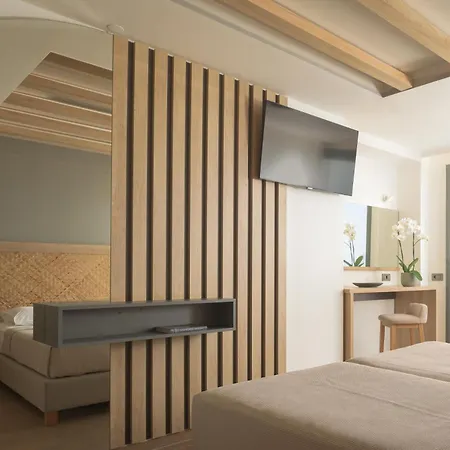 Apartahotel Asterias Village 4*